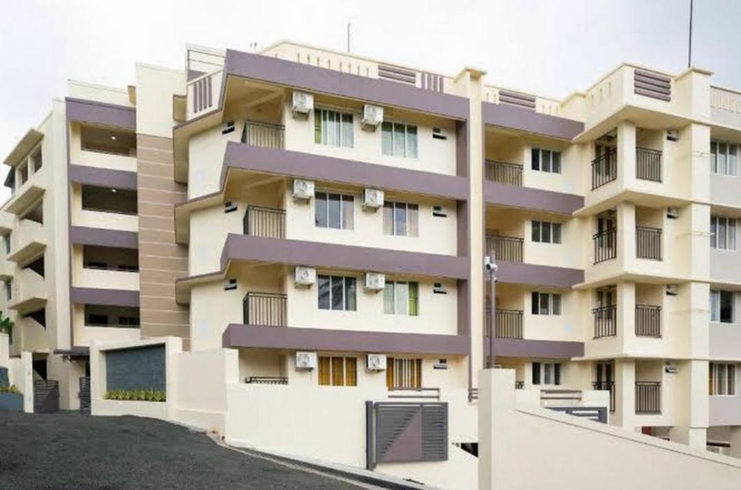 Ruby Hotel Apartments Kochi Exterior photo